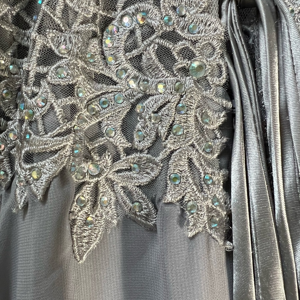Formal strapless gown size 3 juniors - Picture 4 of 6